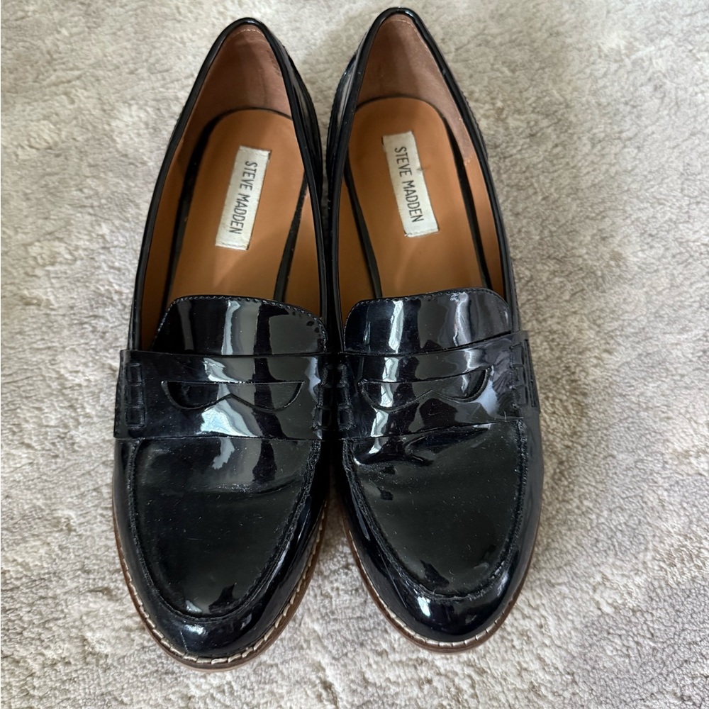Steve Madden Glossy Black Loafers